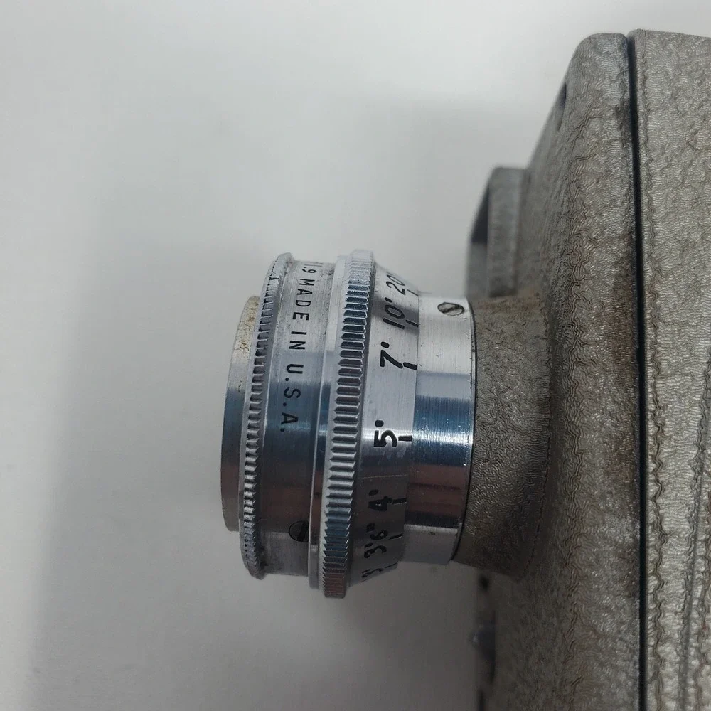 Vintage‎ Bell & Howell 134 Movie Camera 8MM Manual Case f1.9 Super Comat lens